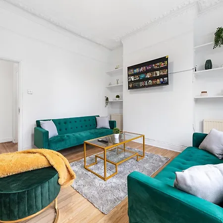 2Br-Freeparking-Reserve Now-Greater Savings-Centralbrixton-Sleeps7